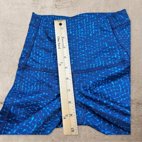 Lululemon Pure Cris Cross blue Legging size 2 - Picture 6 of 9